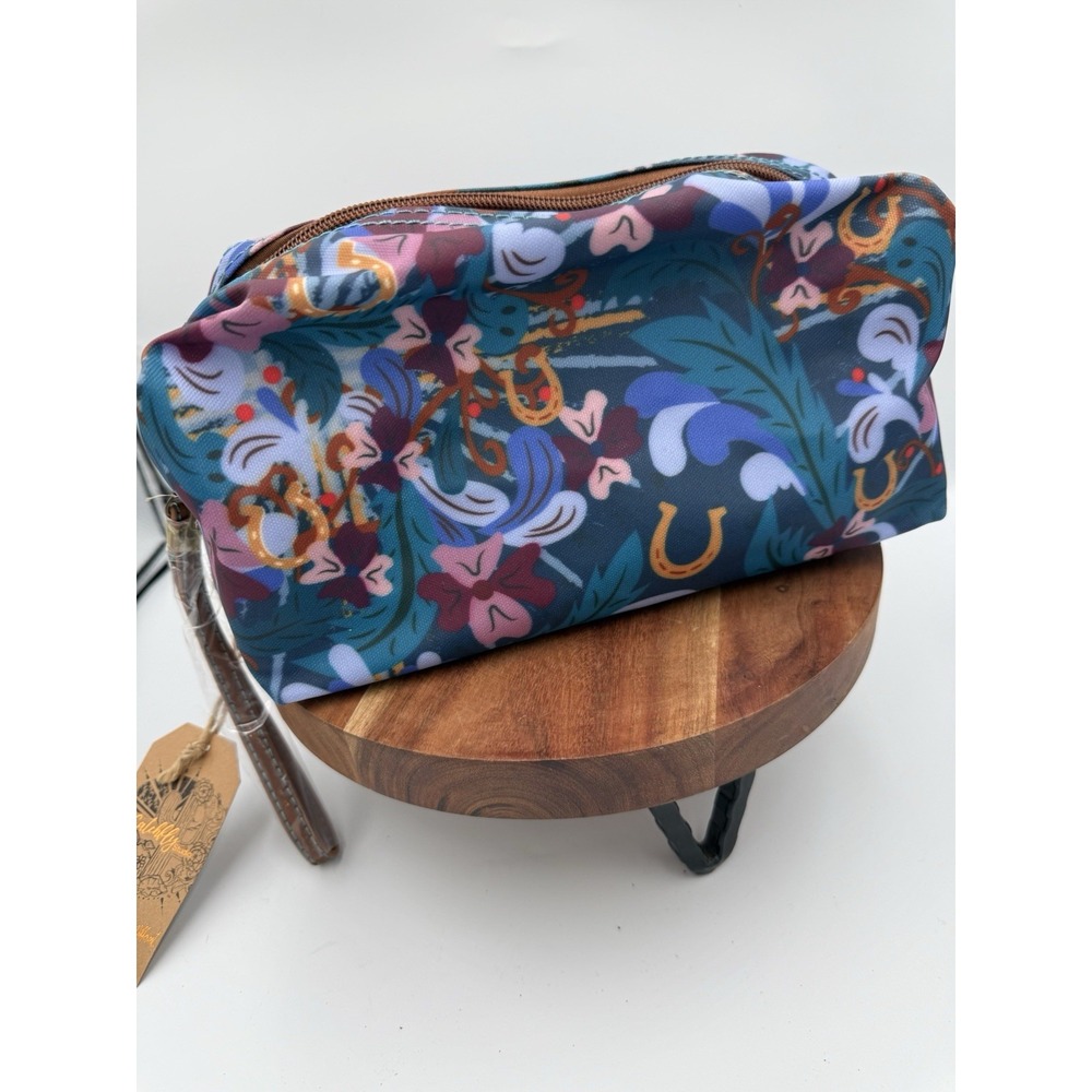 Catchfly Studios Essentials Pouch, Leather Accents, Makeup Bag, Card Slots *Nwt